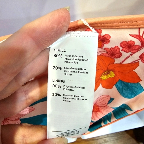 Cupshe Tropical Coral Floral Bikini Set – Adjustable Straps, Pom Pom Trim Size S - Picture 15 of 17